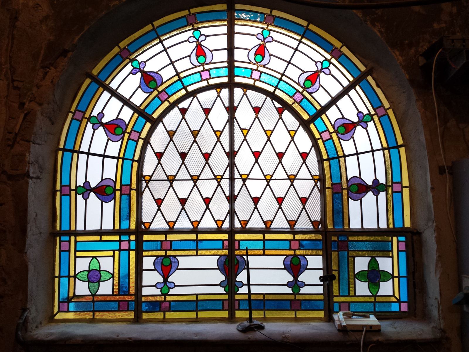 Stained glass restoration at the Jewish Synagogue in Subotica, Serbia, image 13