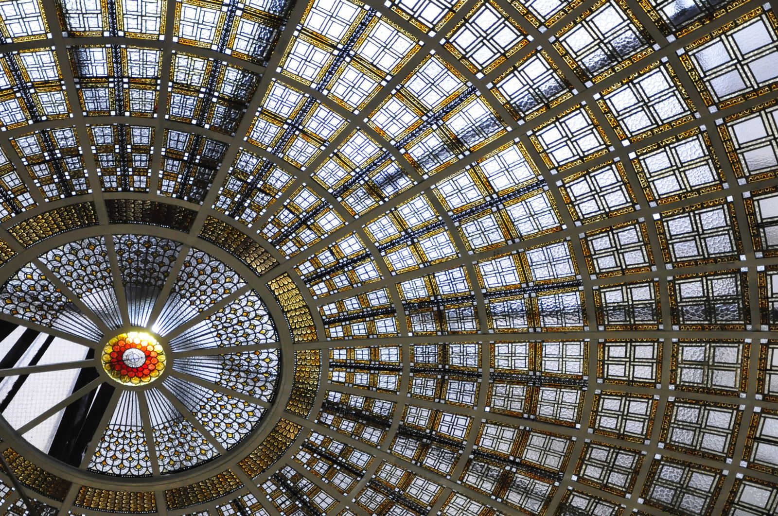 Alpha Bank stained glass dome, Belgrade, Serbia, photo 1