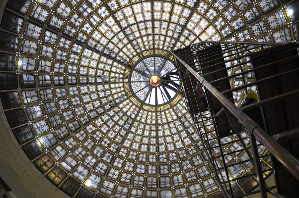 Alpha Bank stained glass dome, Belgrade, Serbia, photo 7