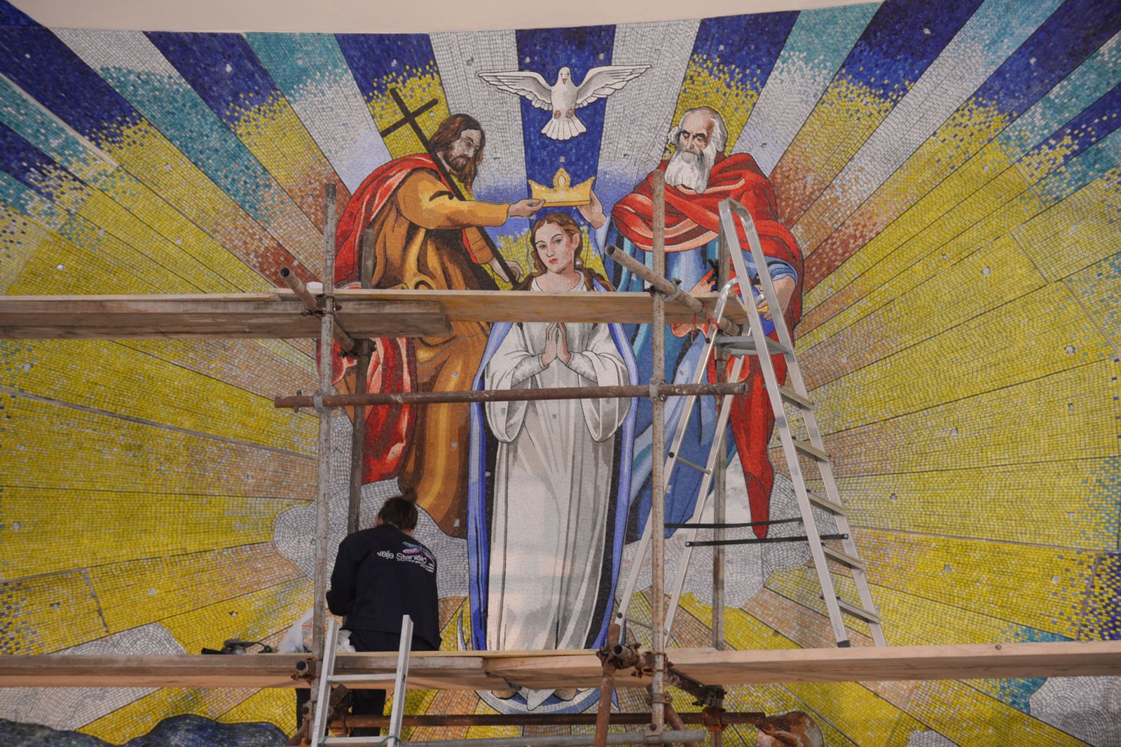 Altar mosaic at Queen of Heaven and Earth Catholic Church, Ploce, Croatia, photo 9