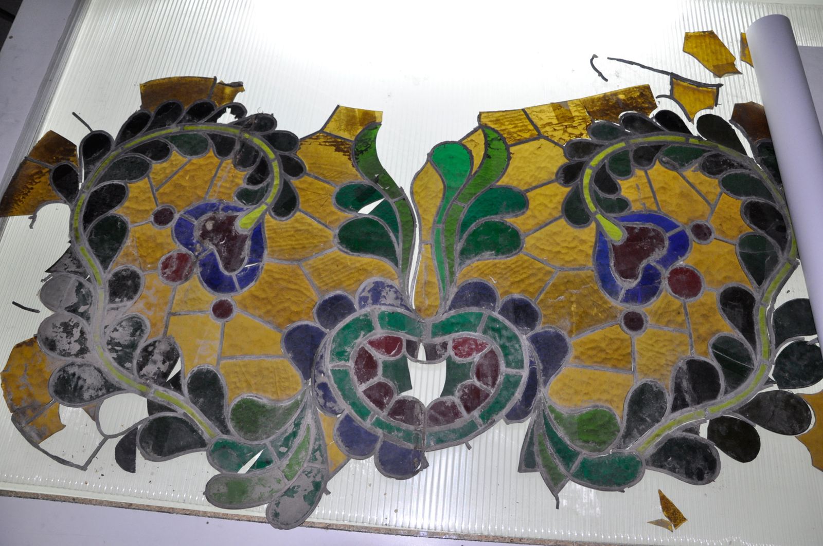 Stained glass restoration at the Jewish Synagogue in Subotica, Serbia, image 16