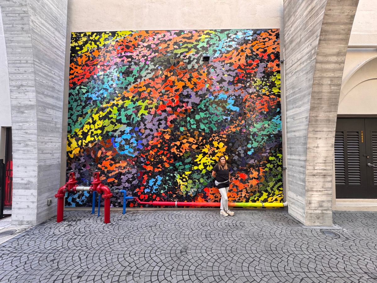 Living the Dream glass and mosaic mural, Miami Design District