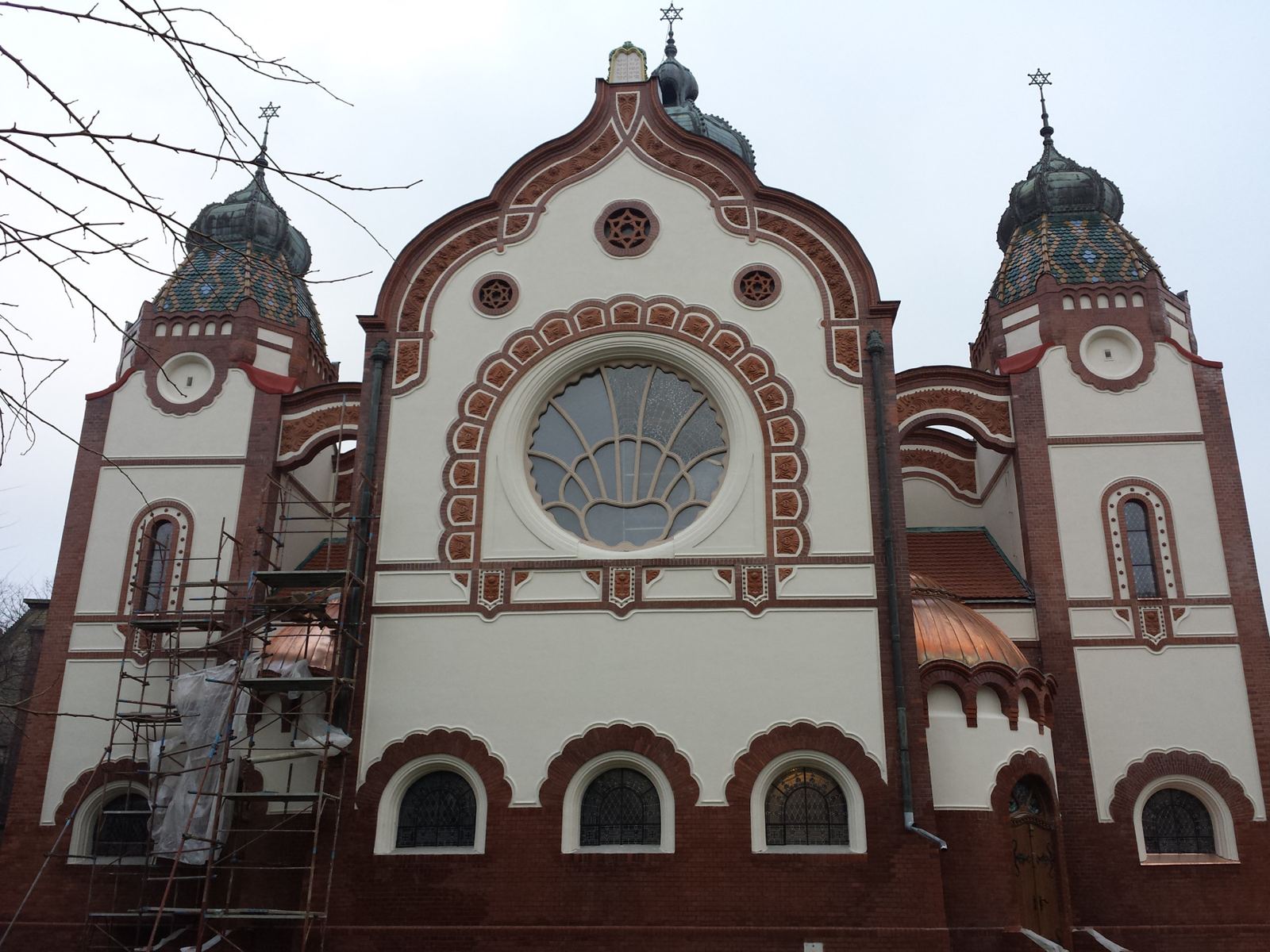 Stained glass restoration at the Jewish Synagogue in Subotica, Serbia, image 1