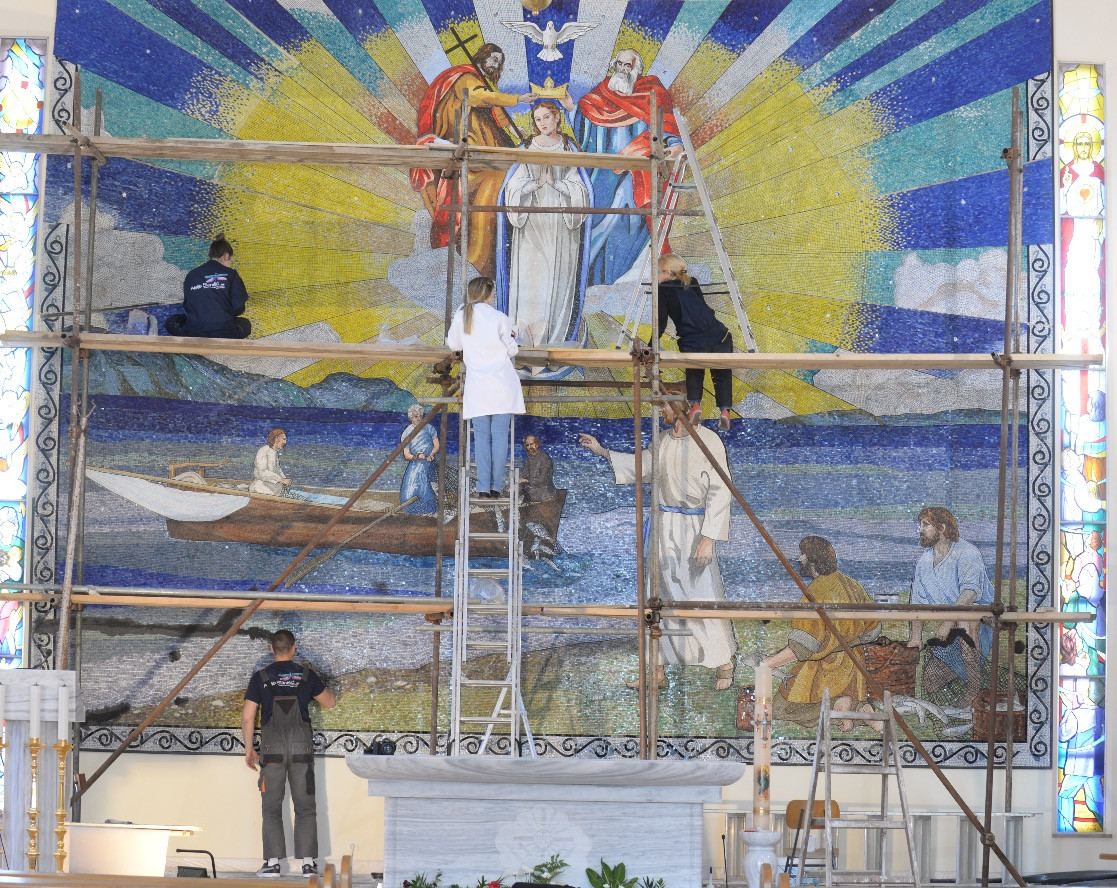 Altar mosaic at Queen of Heaven and Earth Catholic Church, Ploce, Croatia, photo 3