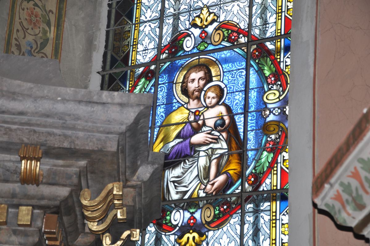 Stained glass at the Cathedral of Saint Teresa of Ávila in Subotica, photo 3