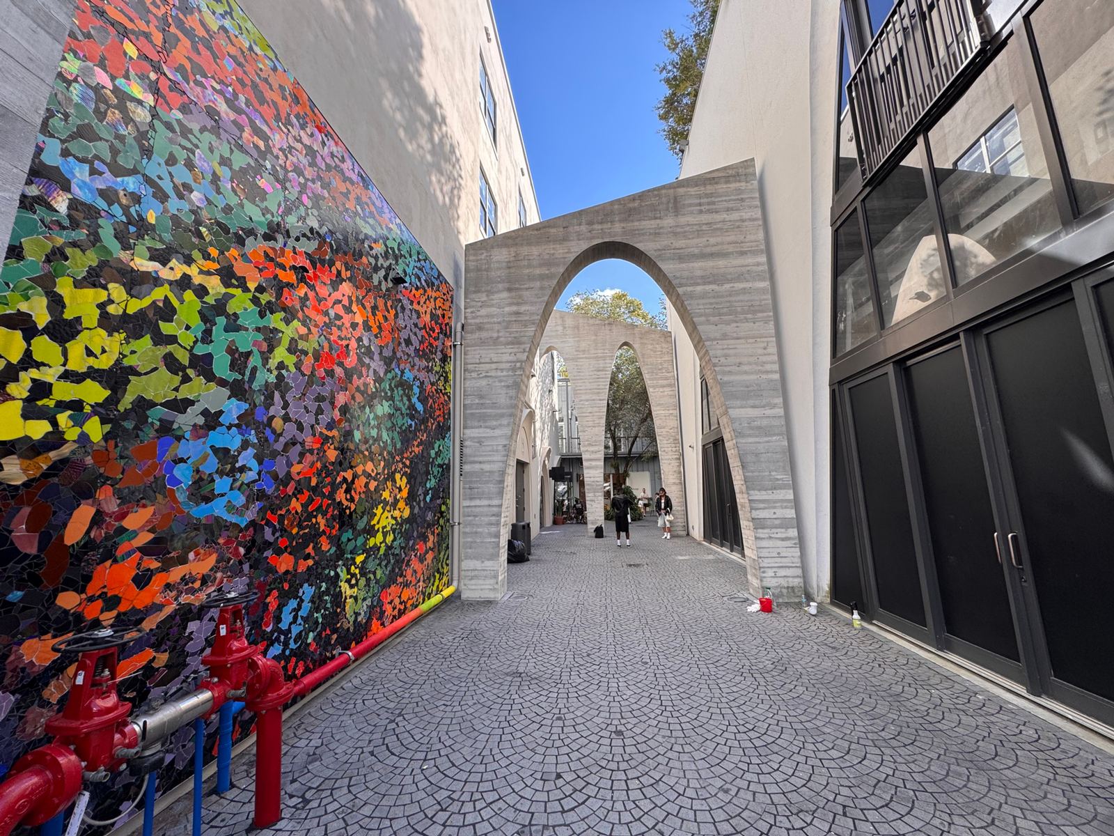Living the Dream glass and mosaic mural, Miami Design District